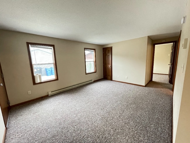 Building Photo - 1214 Gilmore Ave