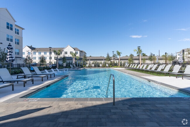 Piscina - Hanover Lakemont