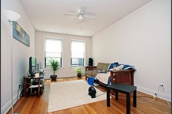 Foto del edificio - 0 bedroom in Chicago IL 60660