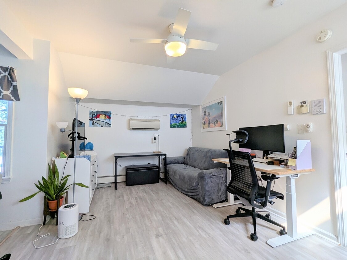 Foto principal - 277 3rd St