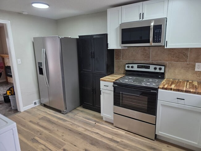 Foto del edificio - 214 Lobban St