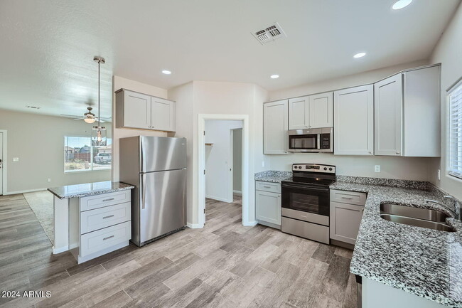 Building Photo - 12382 W Delwood Dr