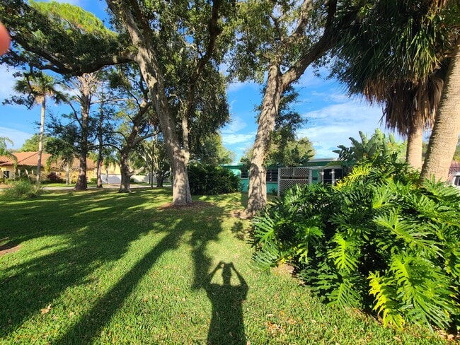 Photo - 1703 John Anderson Dr House