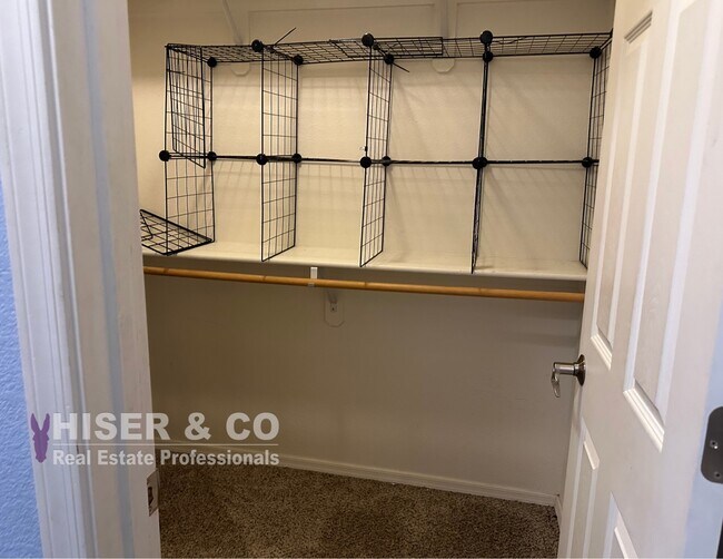 Foto del edificio - 7143 E Alvarado Dr