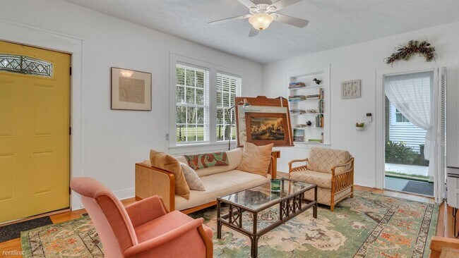 Building Photo - 2 br, 1 bath House - 1219 Washington Ave