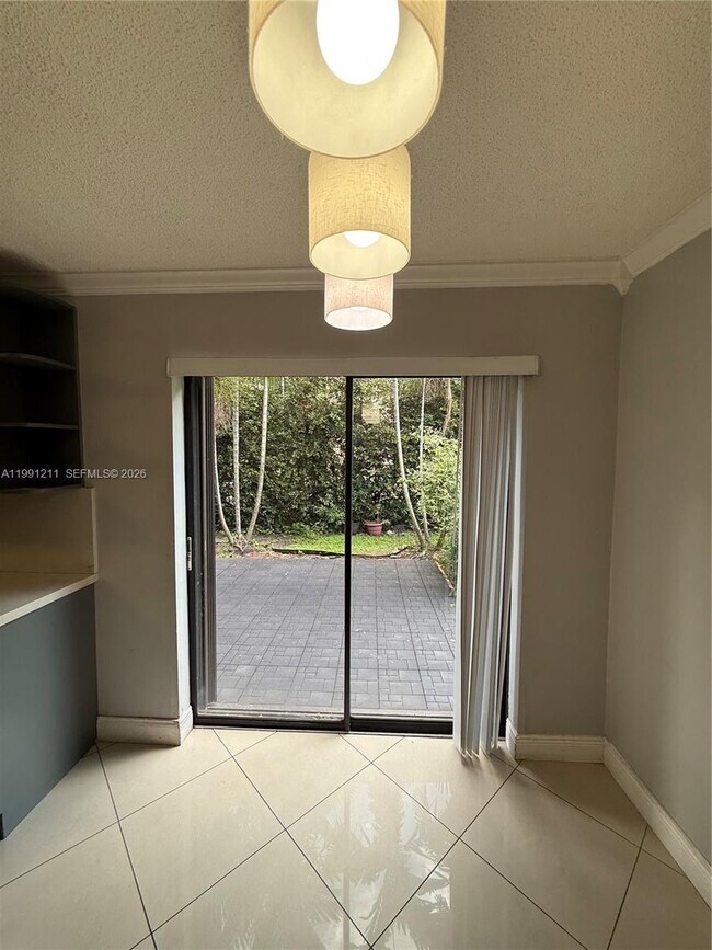 Building Photo - 6854 NW 173rd Dr