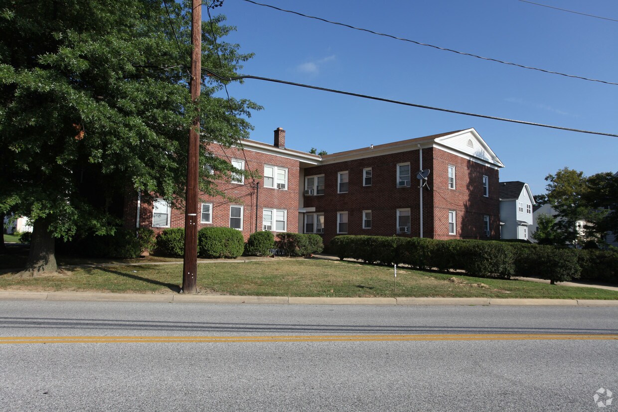 Building Photo - Laurel 332 Apartments