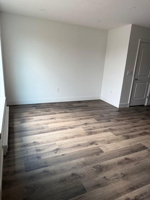 Building Photo - Oak Grove