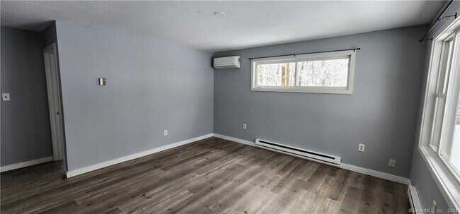 Building Photo - 133 Gavitt Rd