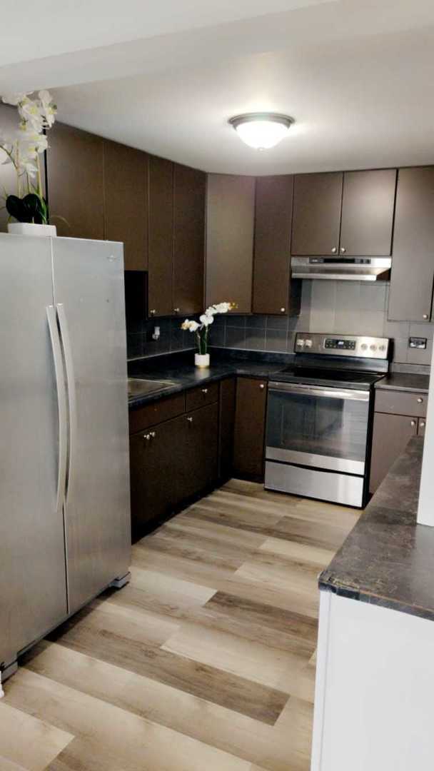Building Photo - 4300 W Ford City Dr