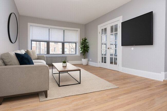 Foto del edificio - 8209 S Ellis Avenue (NEW)