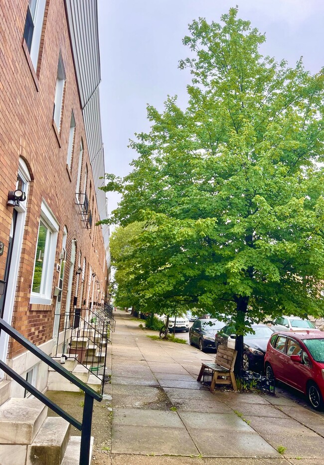 Building Photo - 305 S Lehigh St