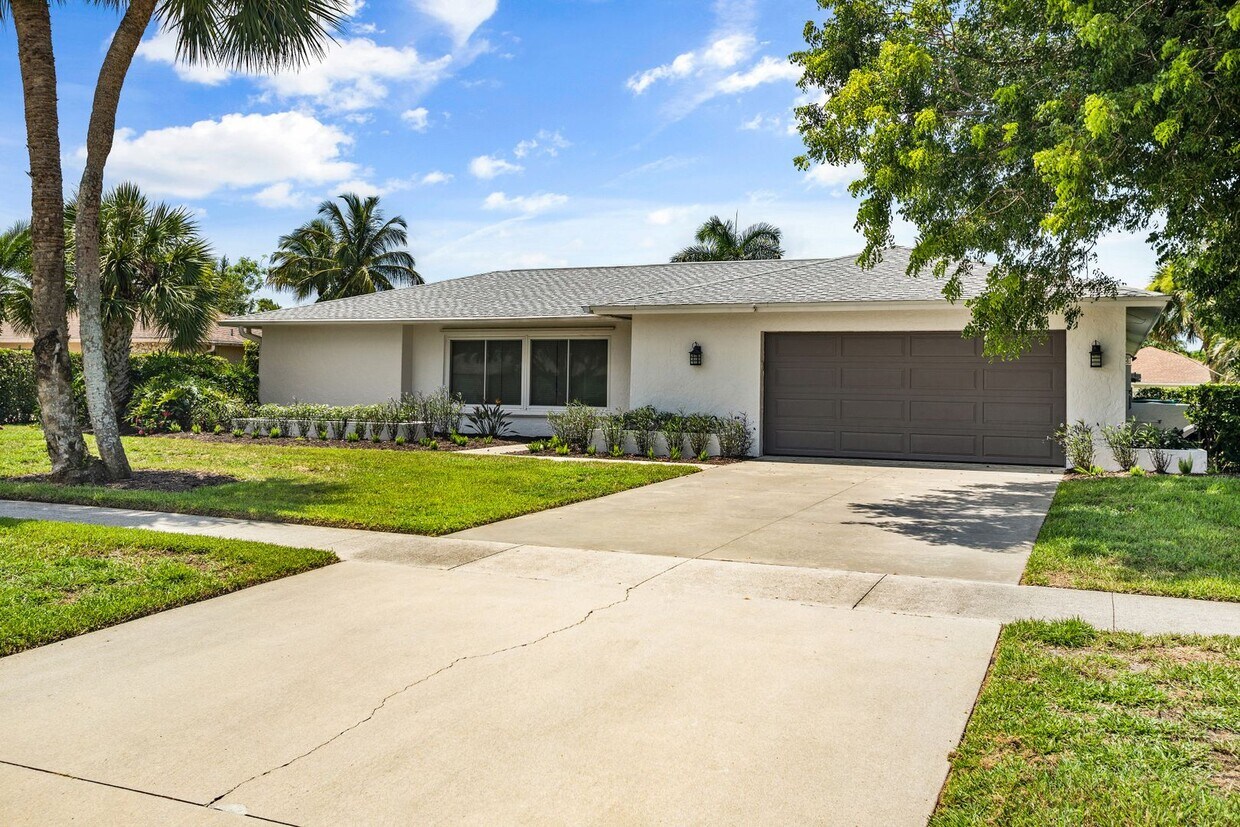 Foto principal - ** VICTORIA PARK ** 4 BED / 2 BATH - POOL ...