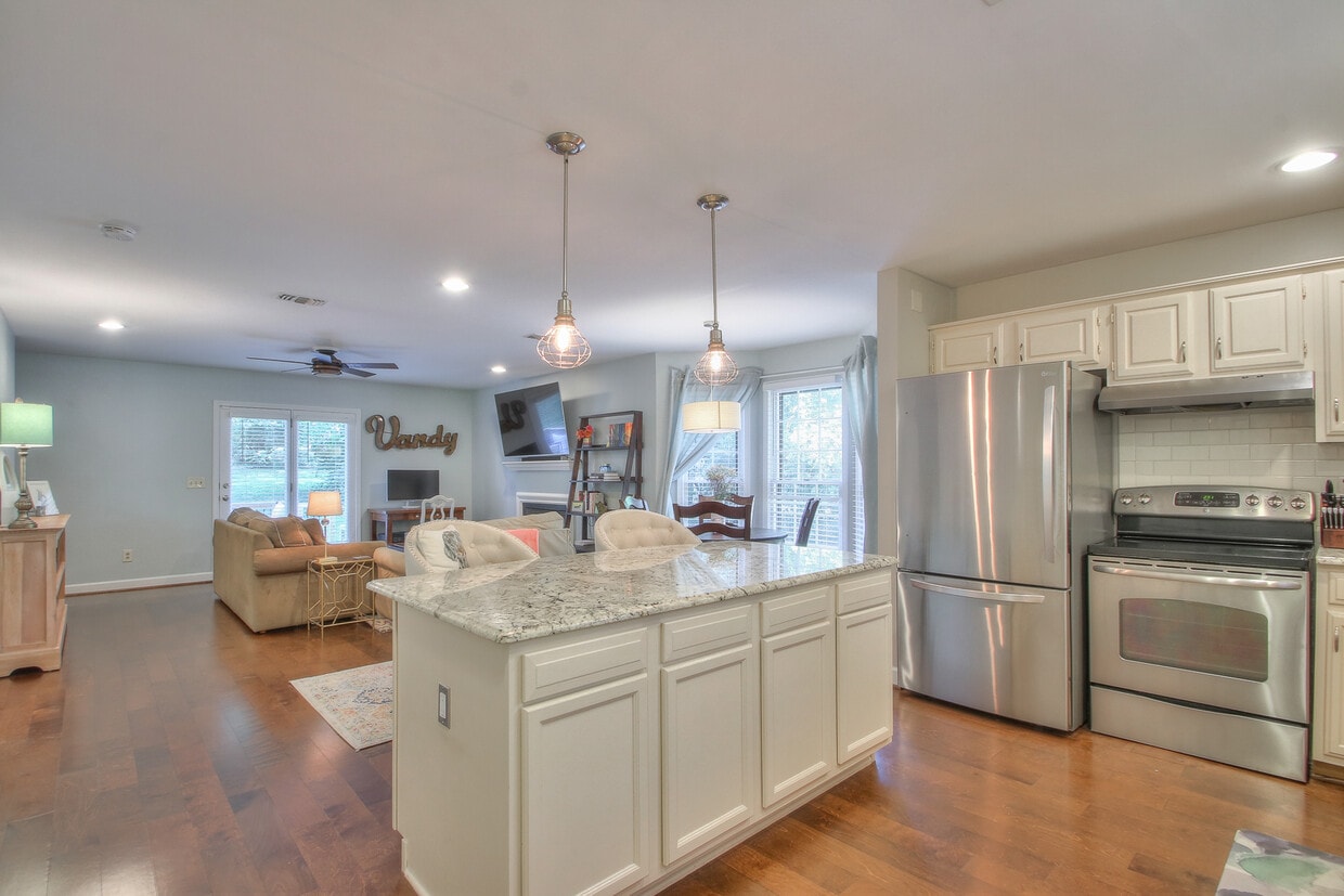 Photo - 3321 Lealand Ln (Nashville, TN)