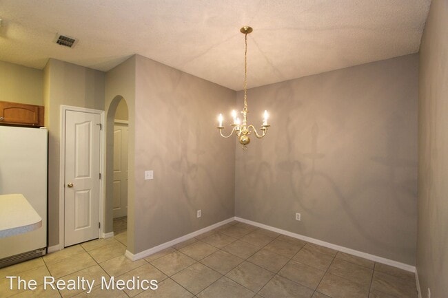 Building Photo - 3 br, 2.5 bath House - 3548 Peppervine Dr
