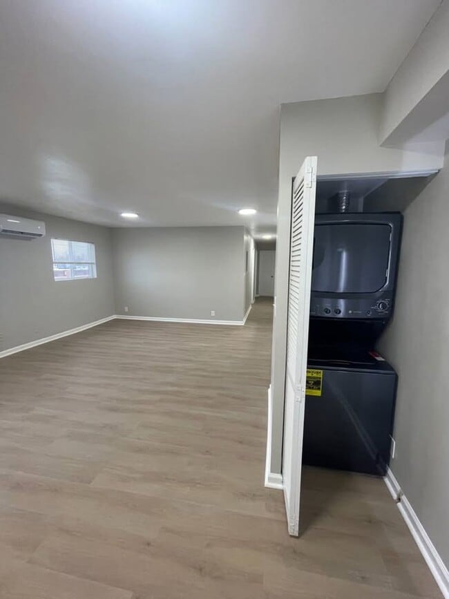 Photo - Live in Style at Bellagio East Living I: Convenient and Vibrant Community in Indianapolis Apartment