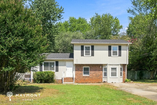 Building Photo - 121 Dexter Cir