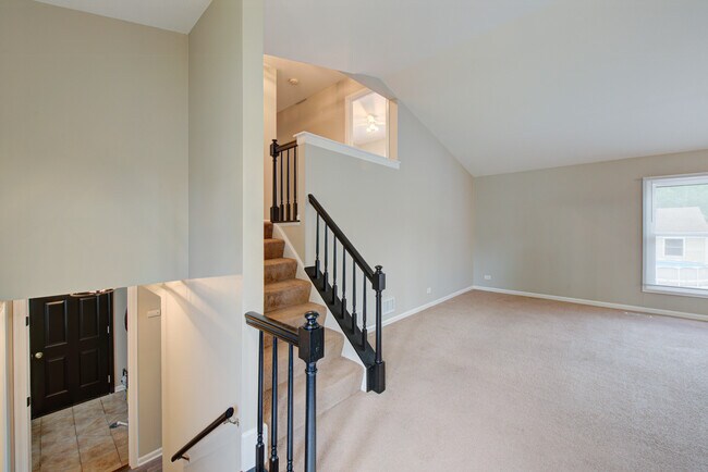 Building Photo - 128 Sherman St