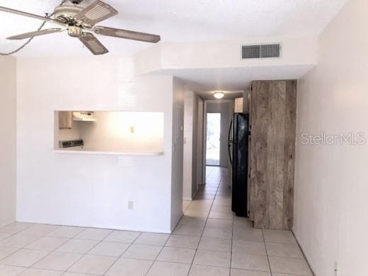 Building Photo - 7145 E Bank Dr
