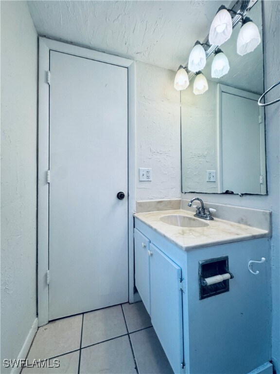 Foto del edificio - 12670 Kenwood Ln
