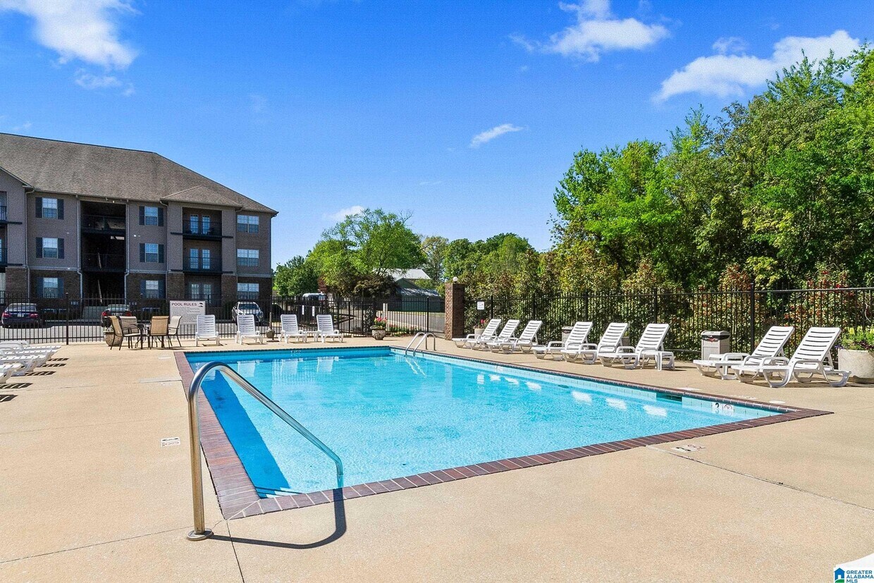 Foto principal - 2301 Veterans Memorial Pkwy