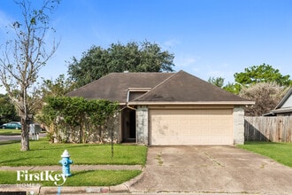 Building Photo - 17026 Enchanted Cir E