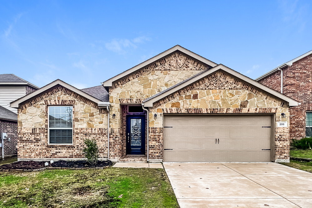 Primary Photo - 208 Oxford Dr