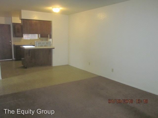 Building Photo - 2530 W Hemlock Ct