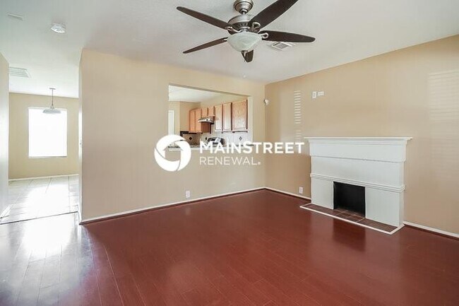 Foto del edificio - 4 Bedroom Pet-Friendly Home in Fresno, TX with Main Street Renewal