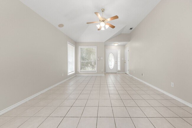 Foto del edificio - Close to the Historic District! Charming 3...