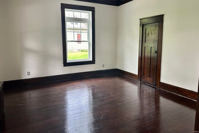 Foto del edificio - 515 E Monroe St