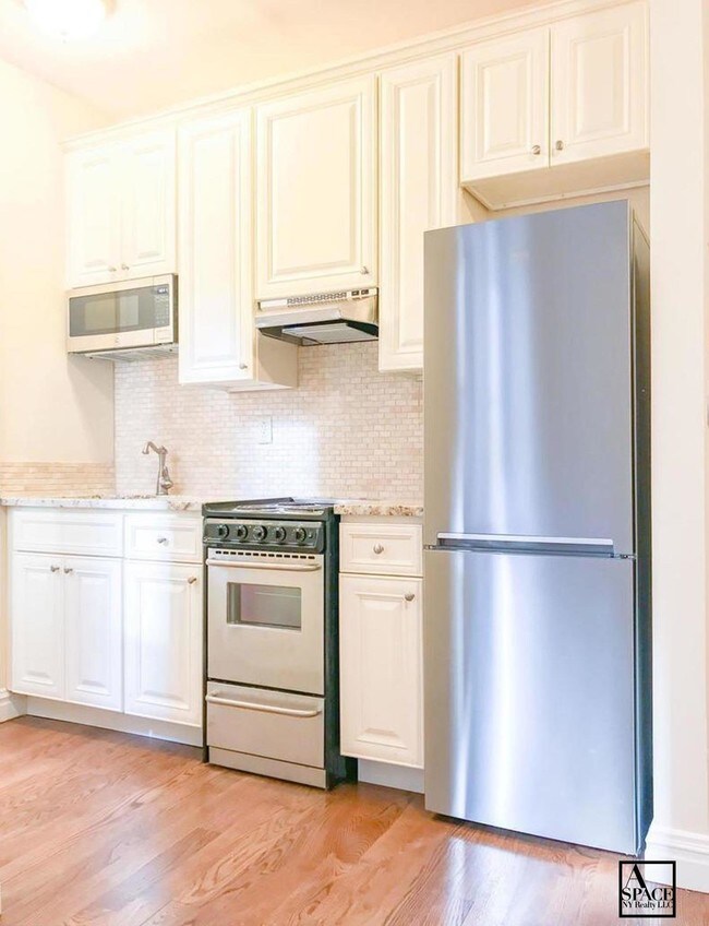 Building Photo - 205 West 85th Street