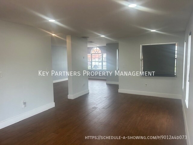 Foto del edificio - 16001 SW 140th Ct