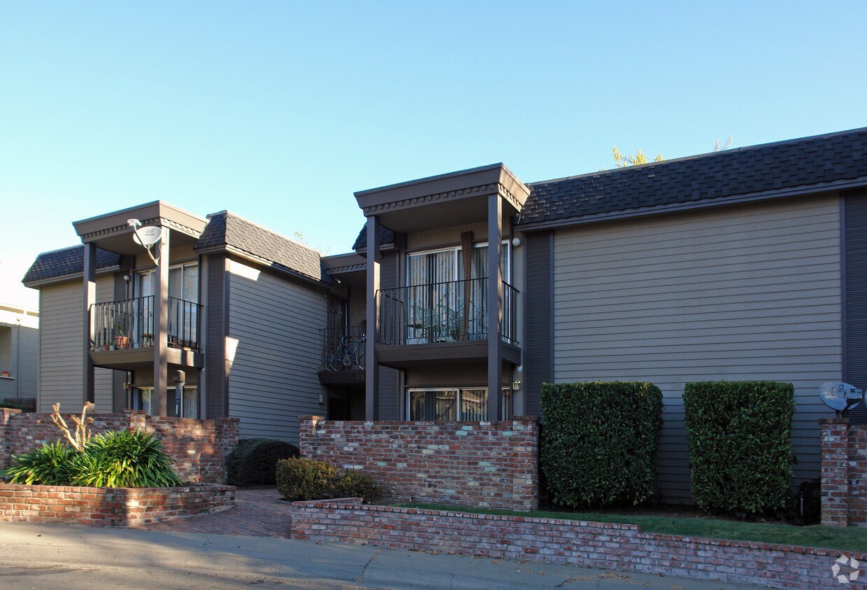 Primary Photo - 3949 K St