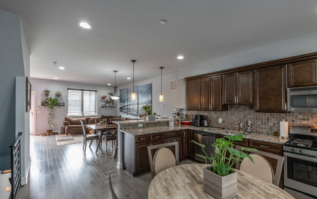 Building Photo - Single Family Home Fishtown
