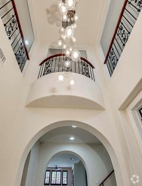 Building Photo - 22420 N 37th Run