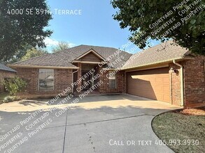 Building Photo - 4000 SE 89th Terrace