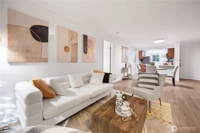 Photo - 2Bd/1.75Ba Kirkland Condo