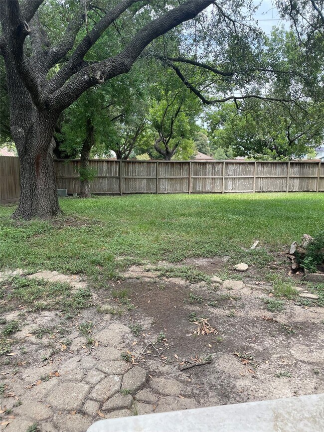 Building Photo - 11306 Yorkshire Oaks Dr