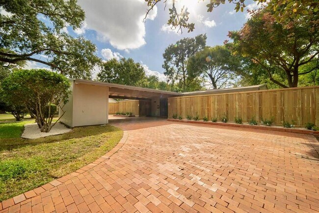 Foto del edificio - 5011 Beechnut St