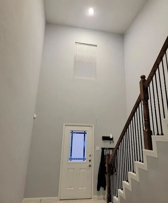 Foto del edificio - 8203 Oak Knoll Ln