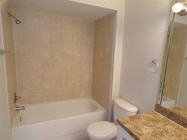 Foto del edificio - 4518 Commander Dr