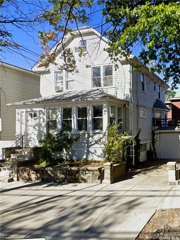 Primary Photo - 123-11-123-20 20th Ave