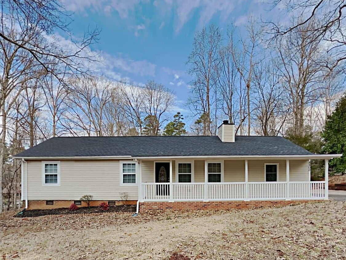 Primary Photo - 8800 Vagabond Rd