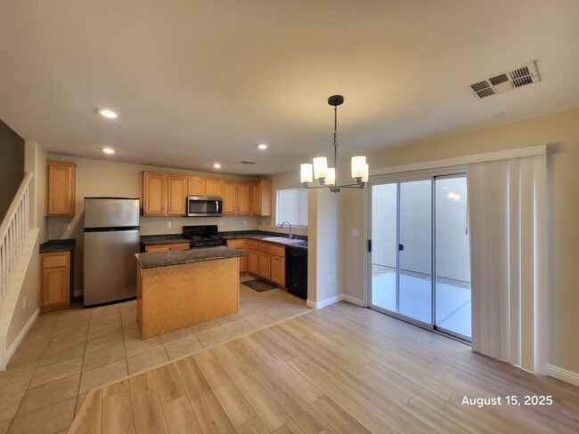 Foto del edificio - 7224 Dry Lake Ct