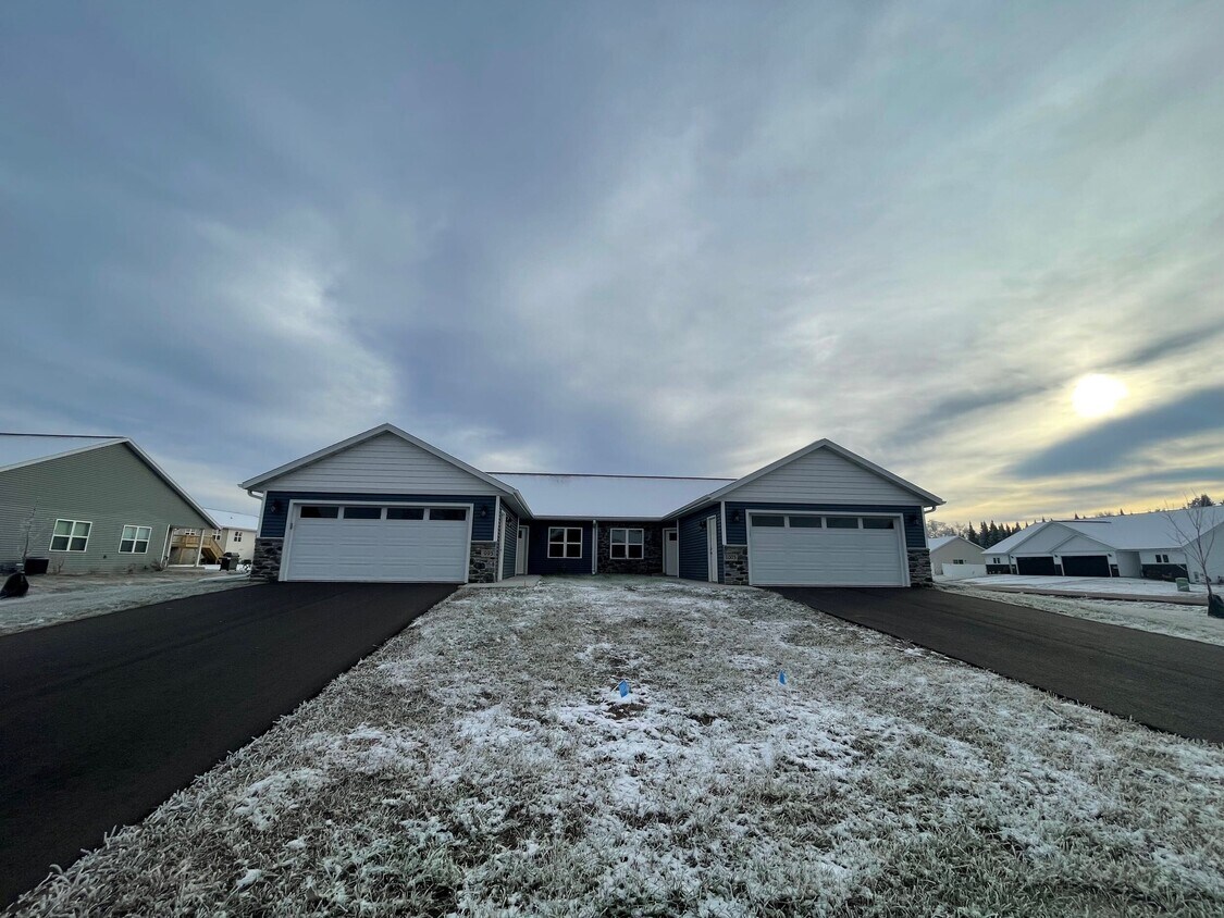 Foto principal - 995 Morning Star Ln