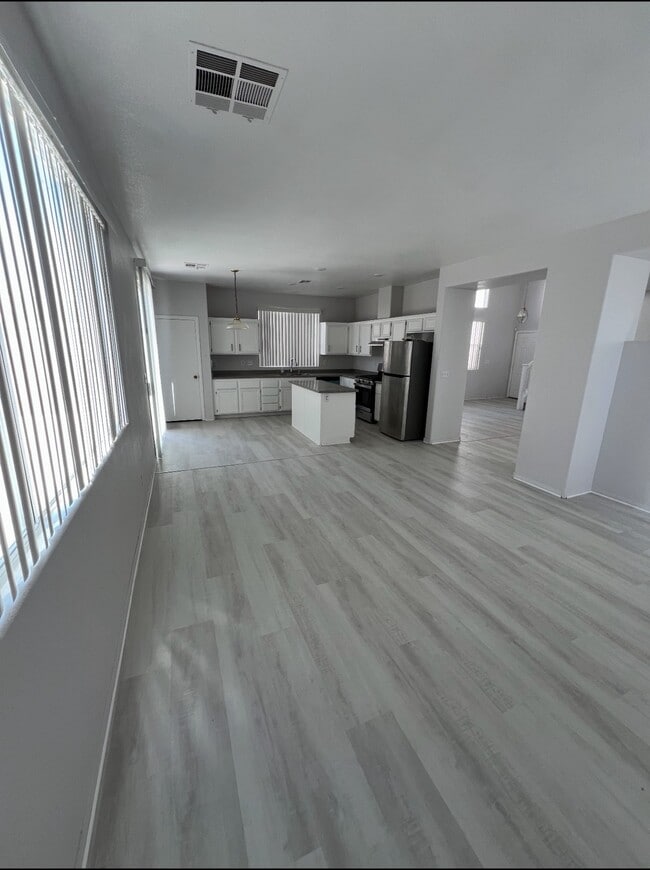 Building Photo - 9575 Windborne Ave