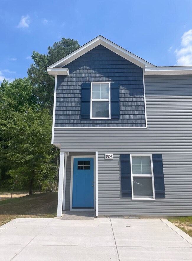 935 Fleetwood Dr, Fayetteville, NC 28305 House Rental in Fayetteville