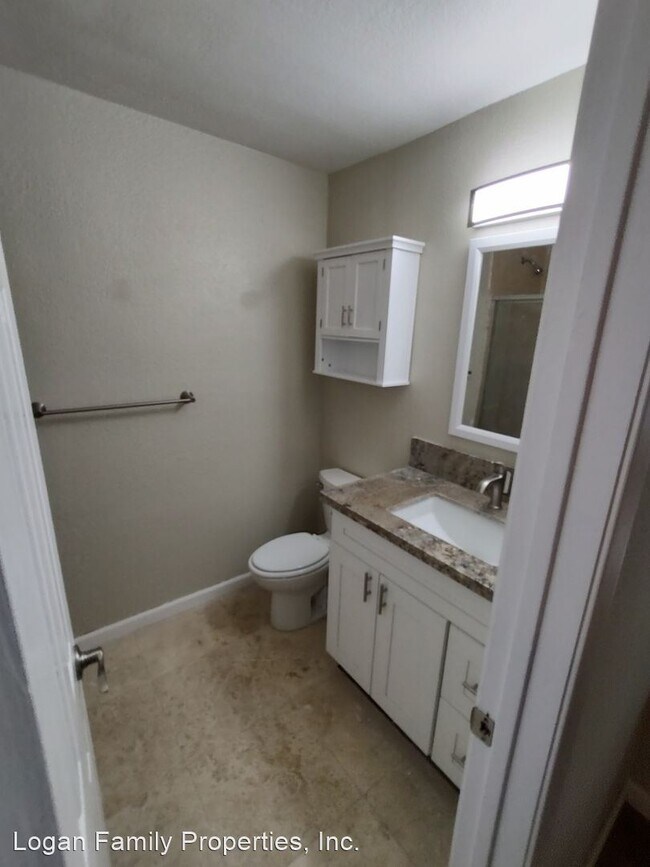 Building Photo - 2 br, 2 bath House - 4769 Hawley Blvd # 1