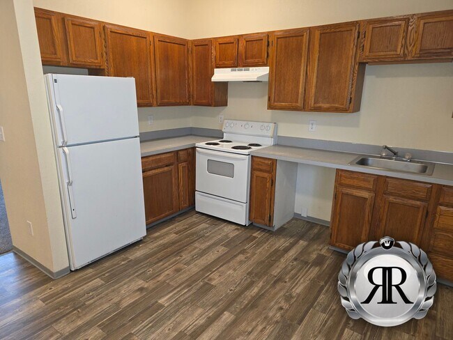 Foto del edificio - 2 bedroom, 1 bath, 1 Car Garage